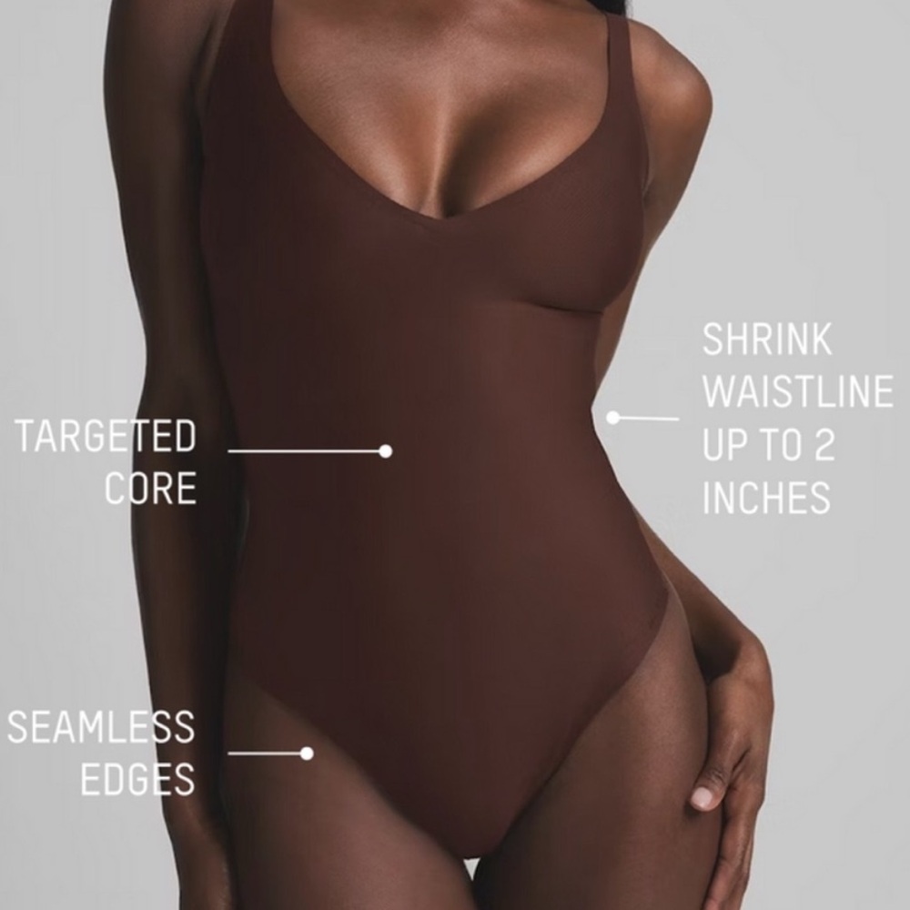 SKIMS Scoop Neck Thong Bodysuit size Large NIB - Picture 9 of 10